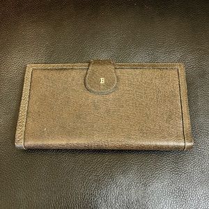 🚨🚨AUTHENTIC Vintage Bally wallet *Reposhed*